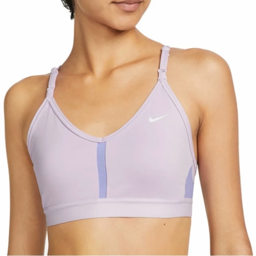 Nike Purple Sports Bra Seamless Design